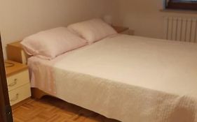 Apartment Maras